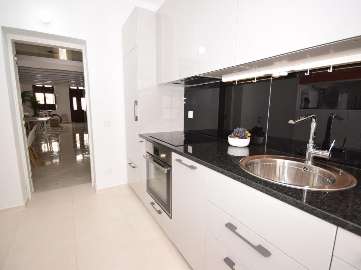 Modern Holiday Home In Olh O With Terrace Олян Екстер'єр фото