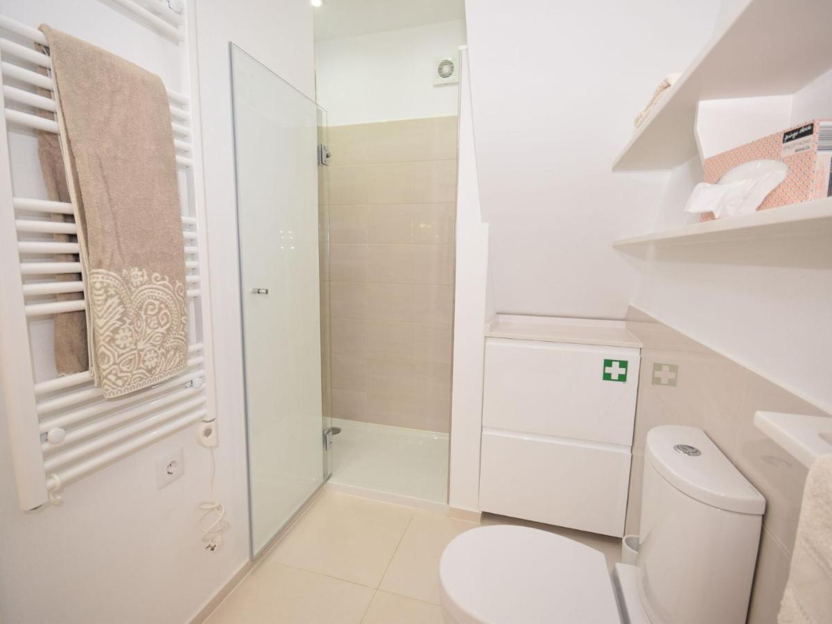 Modern Holiday Home In Olh O With Terrace Олян Екстер'єр фото