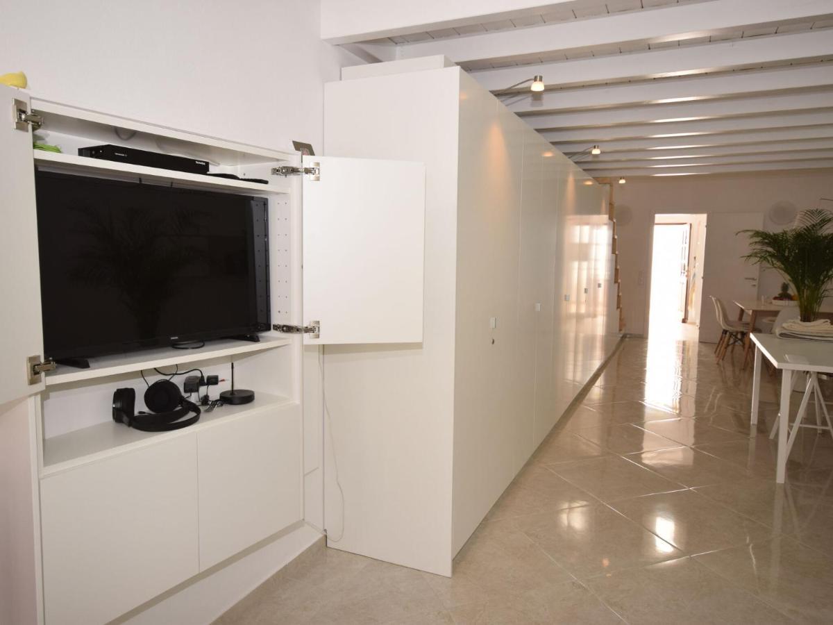 Modern Holiday Home In Olh O With Terrace Олян Екстер'єр фото