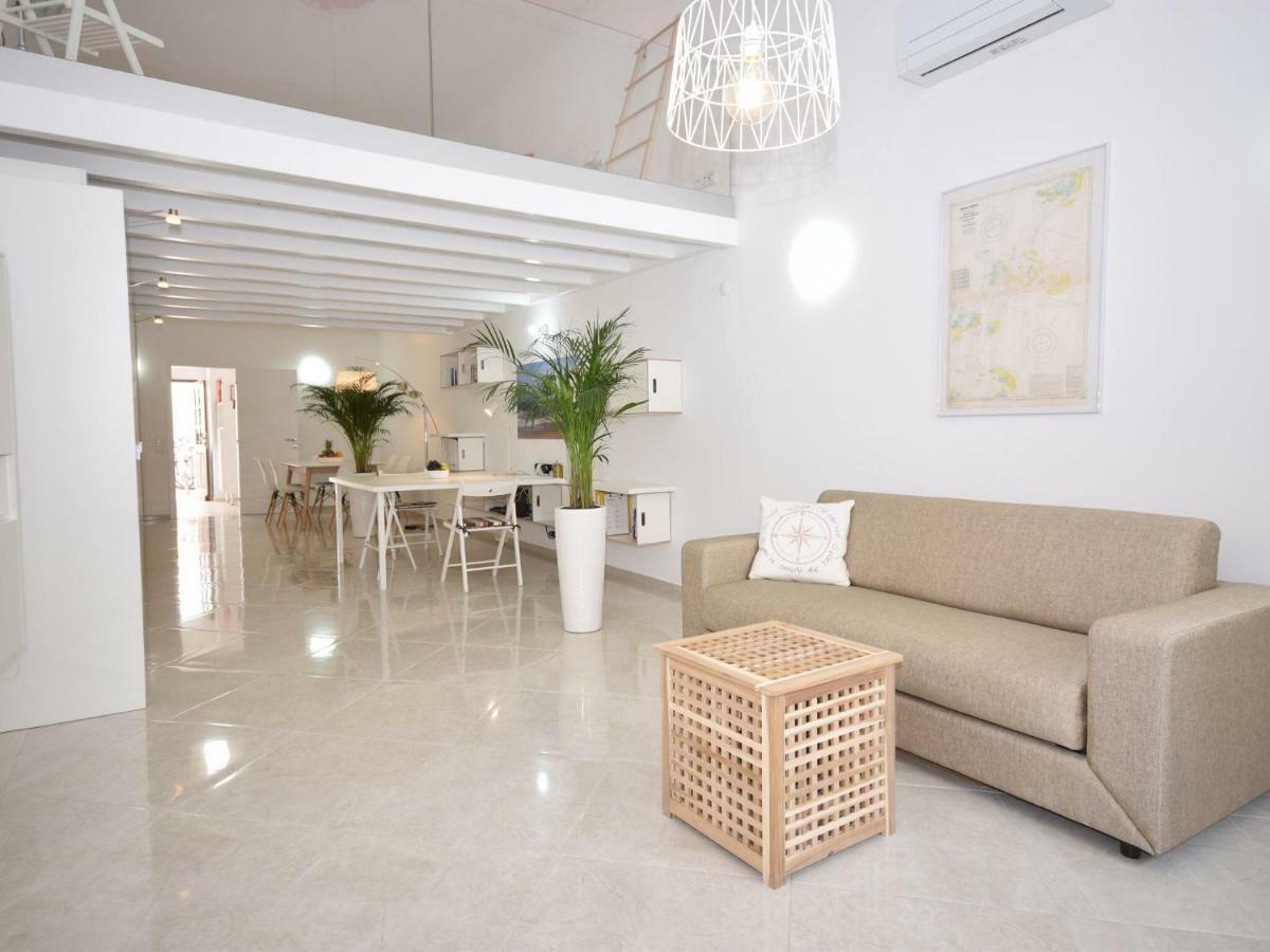 Modern Holiday Home In Olh O With Terrace Олян Екстер'єр фото